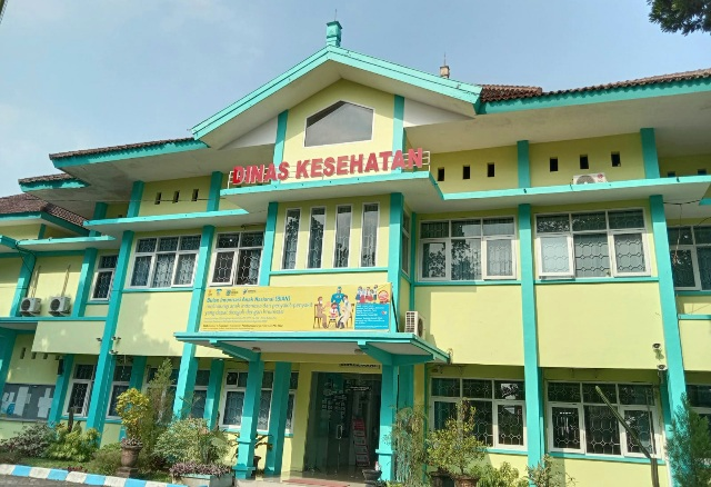 Dugaan Korupsi Pengadaan Ambulance Rp8,4 Milliar,  Kejari Kabupaten Malang Geledah Kantor Dinkes