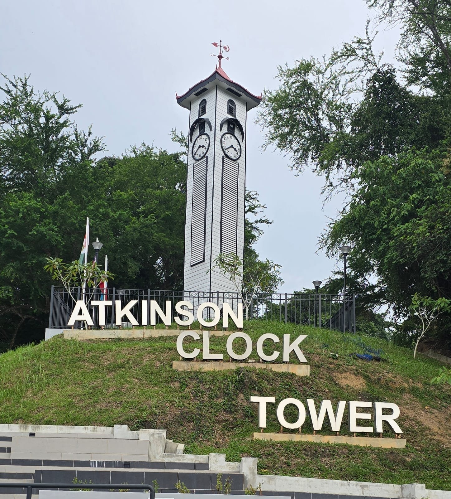 Atkinson Clock Tower menara jam tertua Kota Kinabalu ( Dok Folksnews.id )