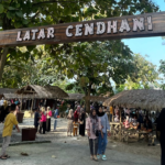 PASAR MINGGU LEGI LATAR CENDHANI MENGHIDUPKAN KEMBALI BUDAYA TEMPO DULU