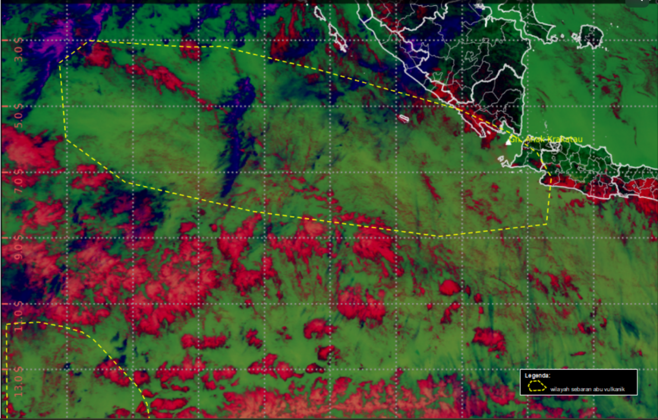 Sebaran abu vulkanik Anak Krakatau memaksa 8 bandara di Jawa dan Sumatra tutup sementara. BMKG