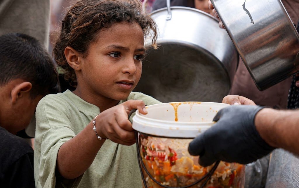 Krisis pangan Gaza saat WFP menyalurkan bantuan makanan kepada warga Palestina.