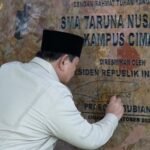 Presiden Prabowo Subianto meresmikan kampus SMA Taruna Nusantara di Kota Cimahi, Jawa Barat, pada Jumat (30/10/2026).