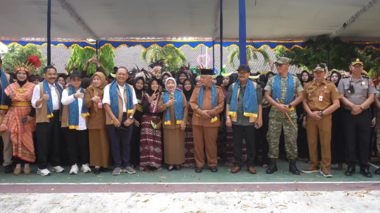 Bupati Malang Tinjau Ketahanan Pangan SMPN 2 Kepanjen, Siswa Belajar Budidaya