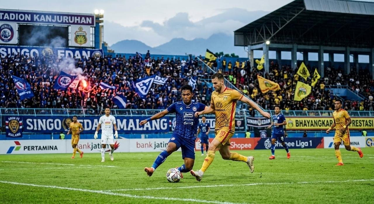 Ilustrasi Arema FC Imbang 2-2 Lawan Bhayangkara FC